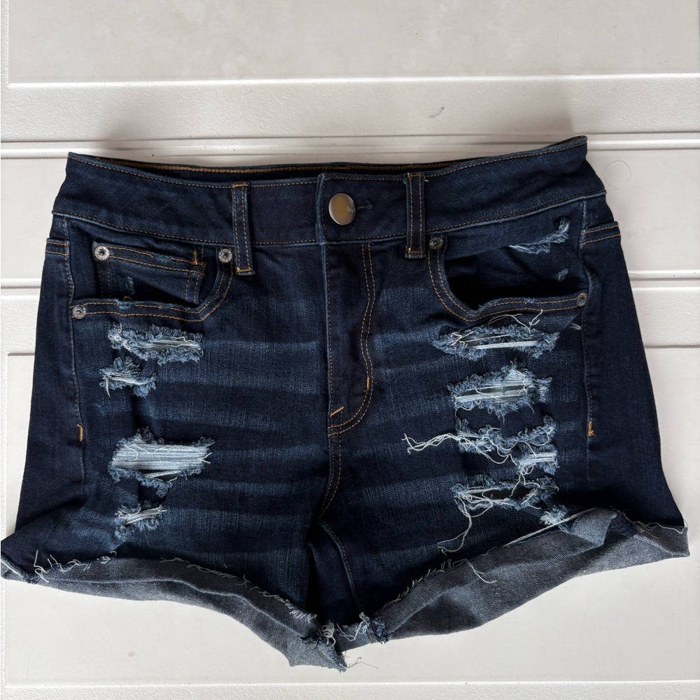 American Eagle Women’s Distressed Denim Shorts Dark Wash Size 6